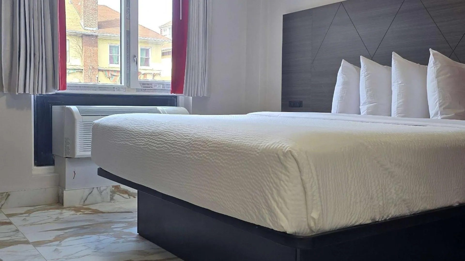 纽约 Ramada By Wyndham Brooklyn Empire Blvd酒店 0*,
