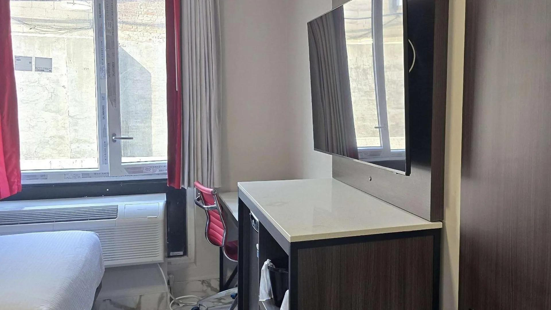 Ramada By Wyndham Brooklyn Empire Blvd Hotel Nova Iorque